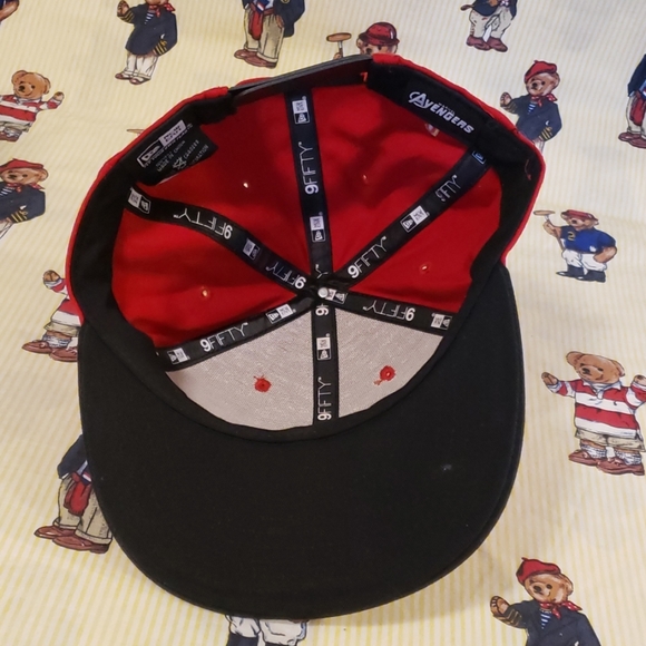 Iron man hat - Picture 5 of 7